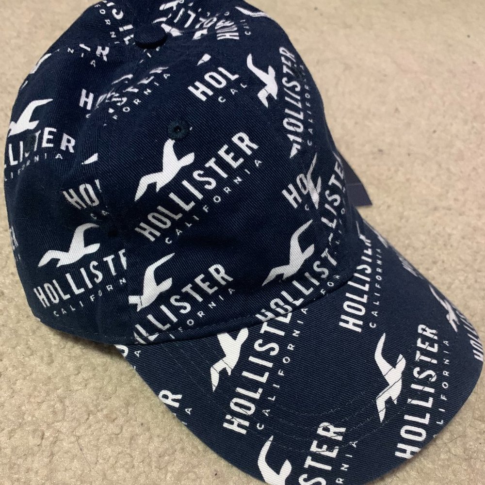 Hollister navy and white logo baseball hat